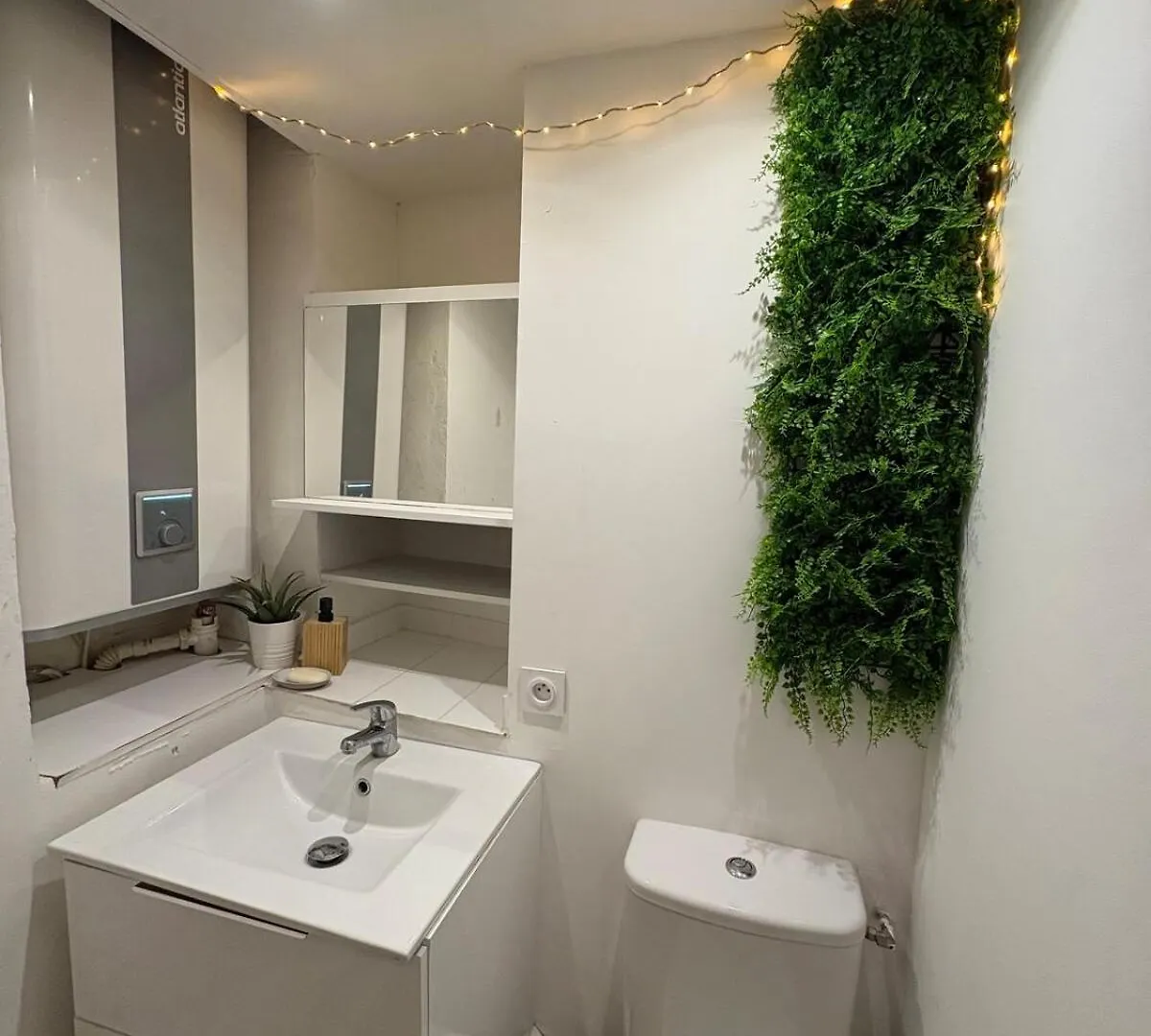 Studio De Charme, Plein Centre L'Isle-sur-la-Sorgue Apartment